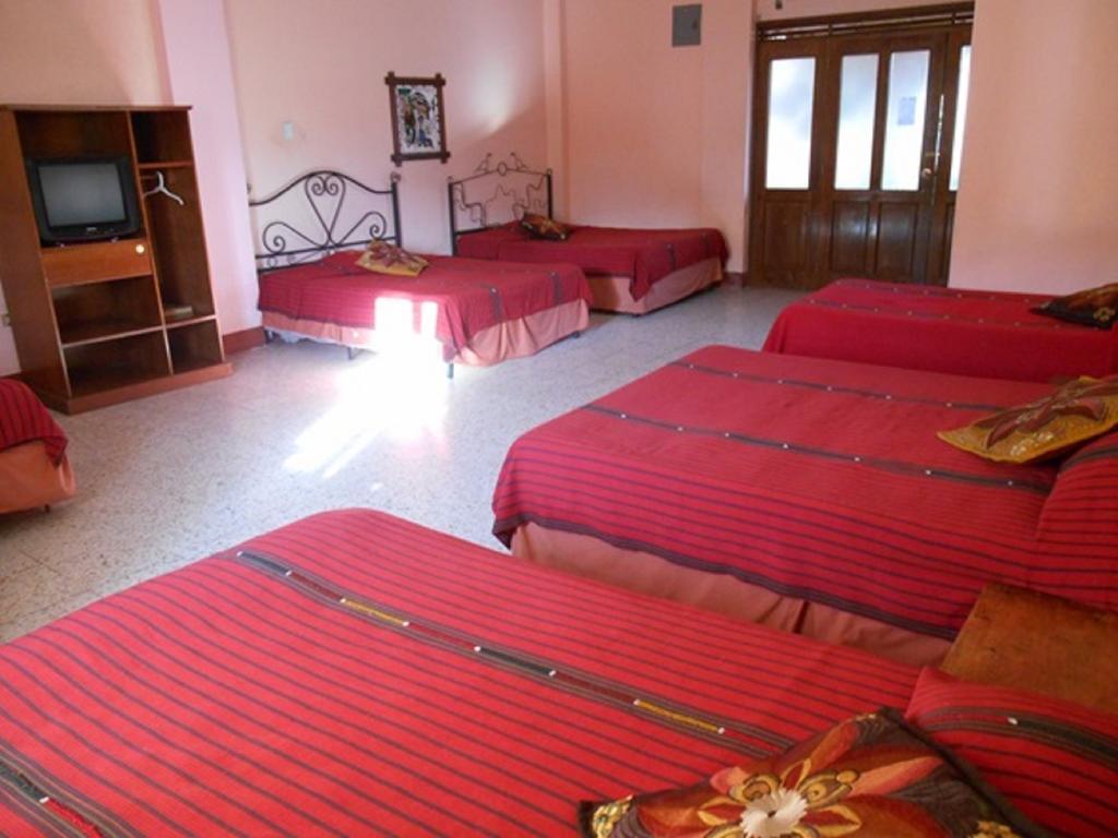 Hotel El Chaparral Panajachel Quarto foto
