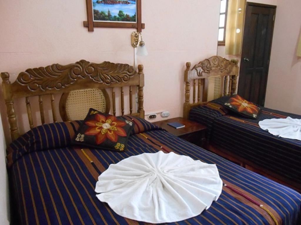 Hotel El Chaparral Panajachel Quarto foto